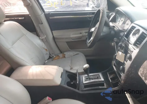 2006 Chrysler 300 Touring z USA, uszkodzony, nr VIN 2C3KA53G66H452748